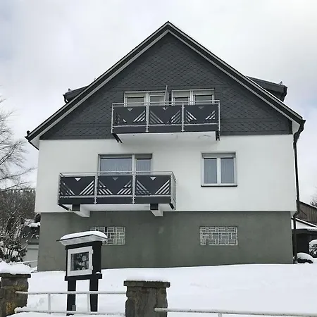 Laura In The Kaiser House * Winterberg
